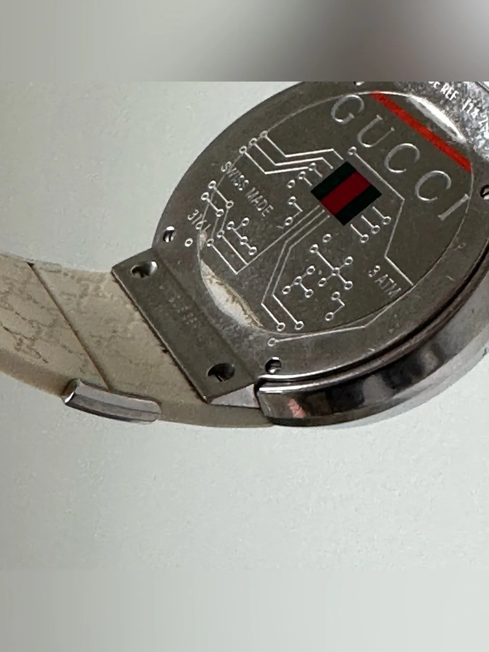 Gucci White Digital Round Watch with Green-Red Web Stripe